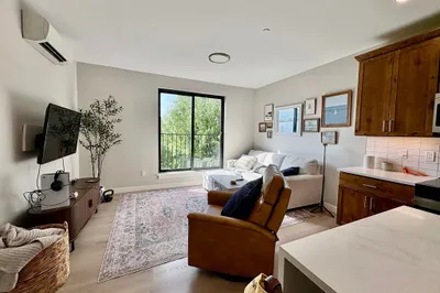 400 West Broadway #408