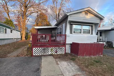 181 Boston Post Rd #11