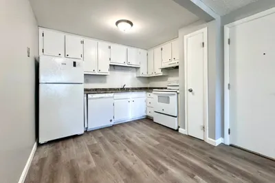 1 Old Colony Ln #2