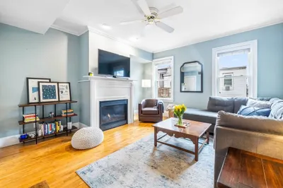 433 W 4th Street #2