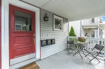 20 Wilson Ave #1