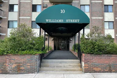 10 Williams St #34 1