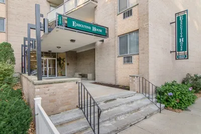 1025 Hancock St #4M
