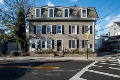 81-85 Water St 1