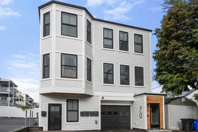 70 Shawsheen Rd #2 1