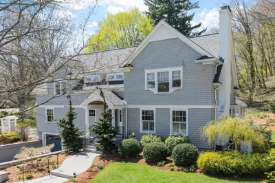 16 Hastings Rd