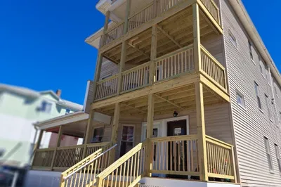 44 Plantation Street 1