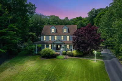 38 Morse Farm Ln 1