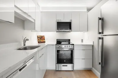 29 Concord Ave #610
