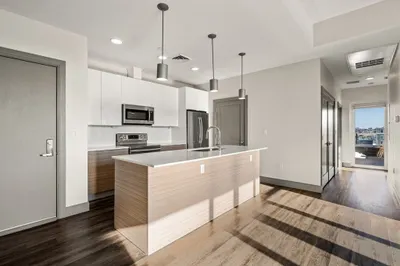 400 Mystic Ave #404