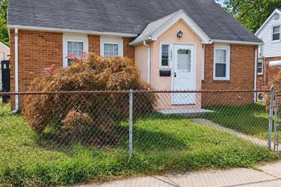 223 East St 1