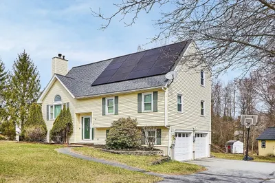10 Merrimac Dr