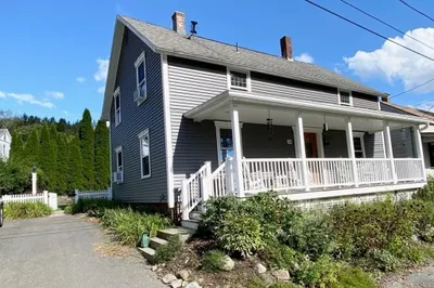 34 Mechanic St 1