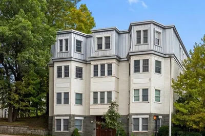 69 Galen St #3 1