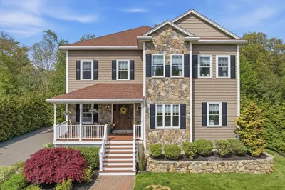 35 Settlers Way 1