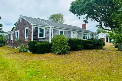 24 Shore Rd 1