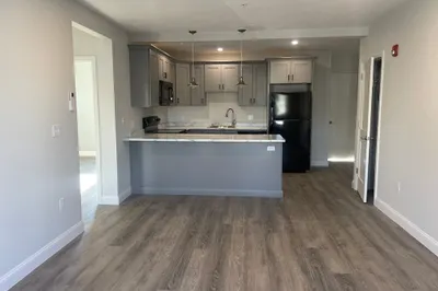 16 Wendell St #3 1
