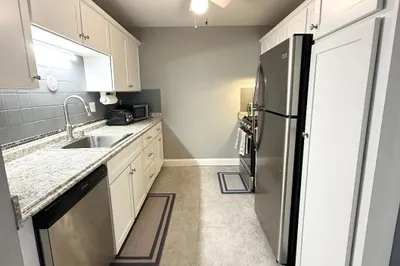 3 Greenbriar Drive #204 1