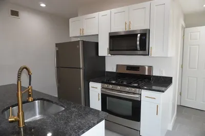 249 Maverick Street #8