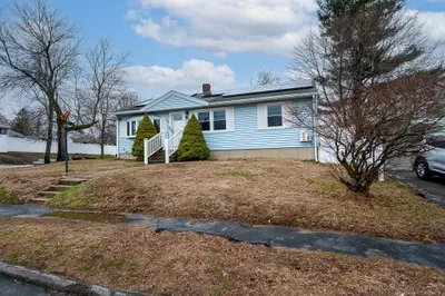 16 Tarrytown Ln