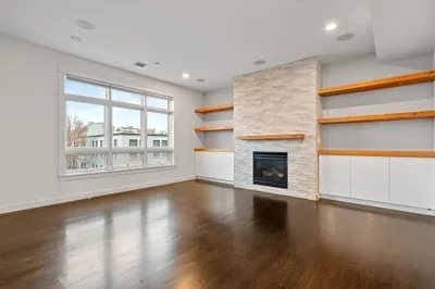 350 West 2nd St #7