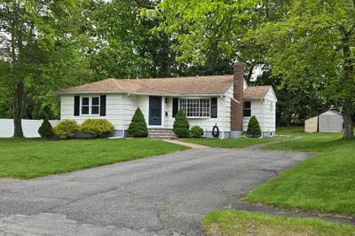 80 Dobbins St 1