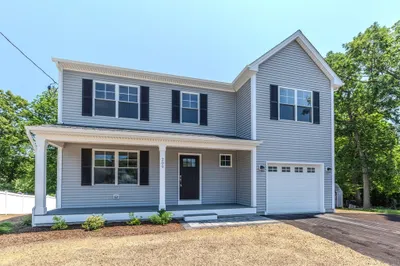 209 Curran Rd 1