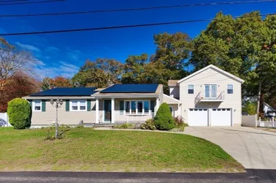 25 Westwood Dr 1
