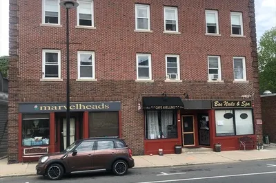 246 Humphrey St #2