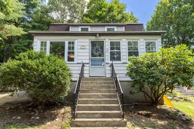 9 Bates Avenue 1