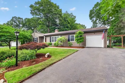 74 Lynnwood Ln 1