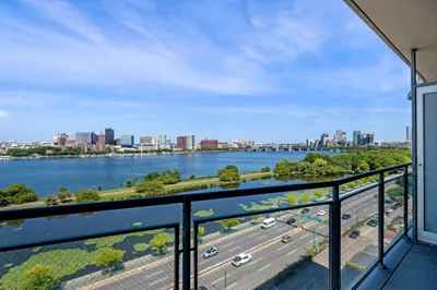 330 Beacon St #111 1