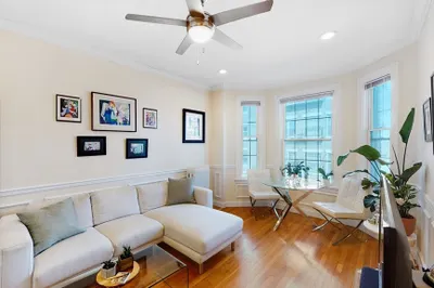 15 Glenville Ave #9