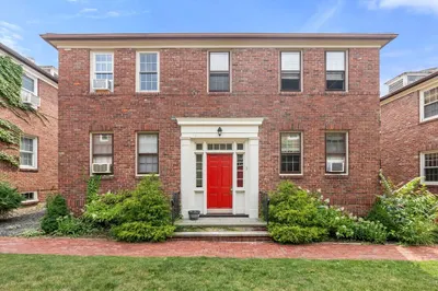 3 Garden Court #4