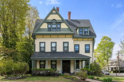 49 Grove St #2
