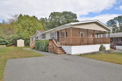7 Medallion Rd