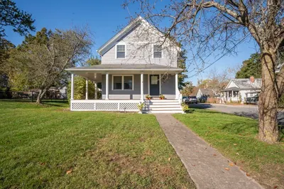 1101 South Main 1