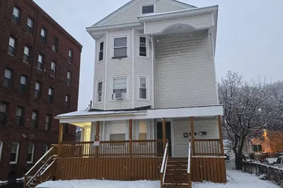 4 Preston St 1