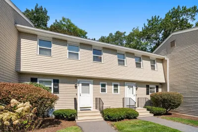 2255 Commonwealth Ave #2255