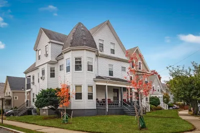 39 Middlesex Avenue #1