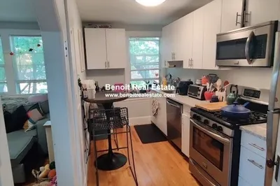38 Lee St #3