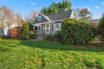 182 Sunnyside Rd