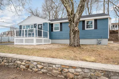 3 Derry Rd