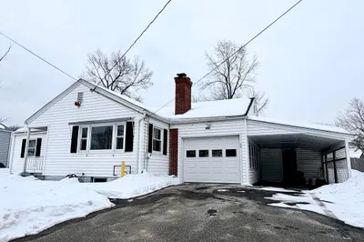 121 Mallowhill Rd