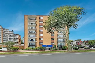 295 Lynn Shore Dr #104 1