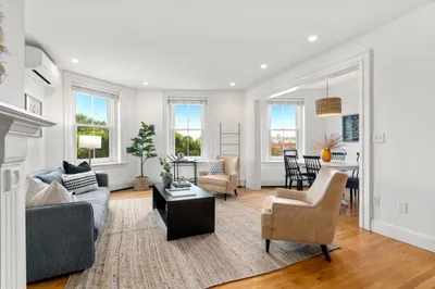 435 Main Street #2R