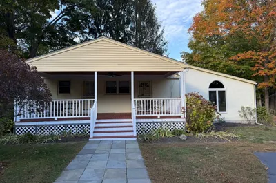 6 Stock Farm Road #6 1
