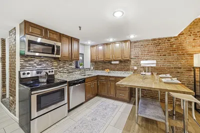 39 Hemenway St #27 1