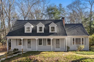 17 Stoneybrook Road