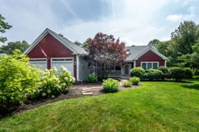 130 Mashpee Neck Rd 1